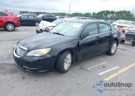 2013 Chrysler 200 Lx z USA, uszkodzony, nr VIN 1C3CCBAB3DN605529